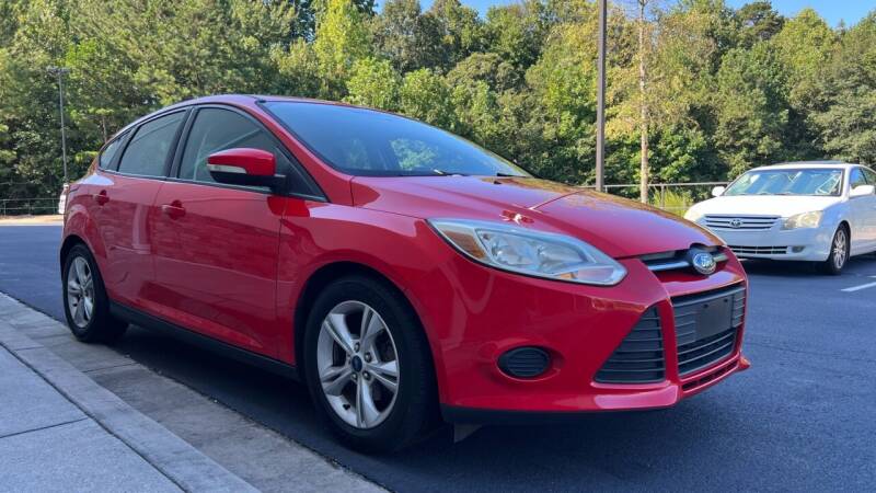 2014-ford-focus-se-4dr-hatchback